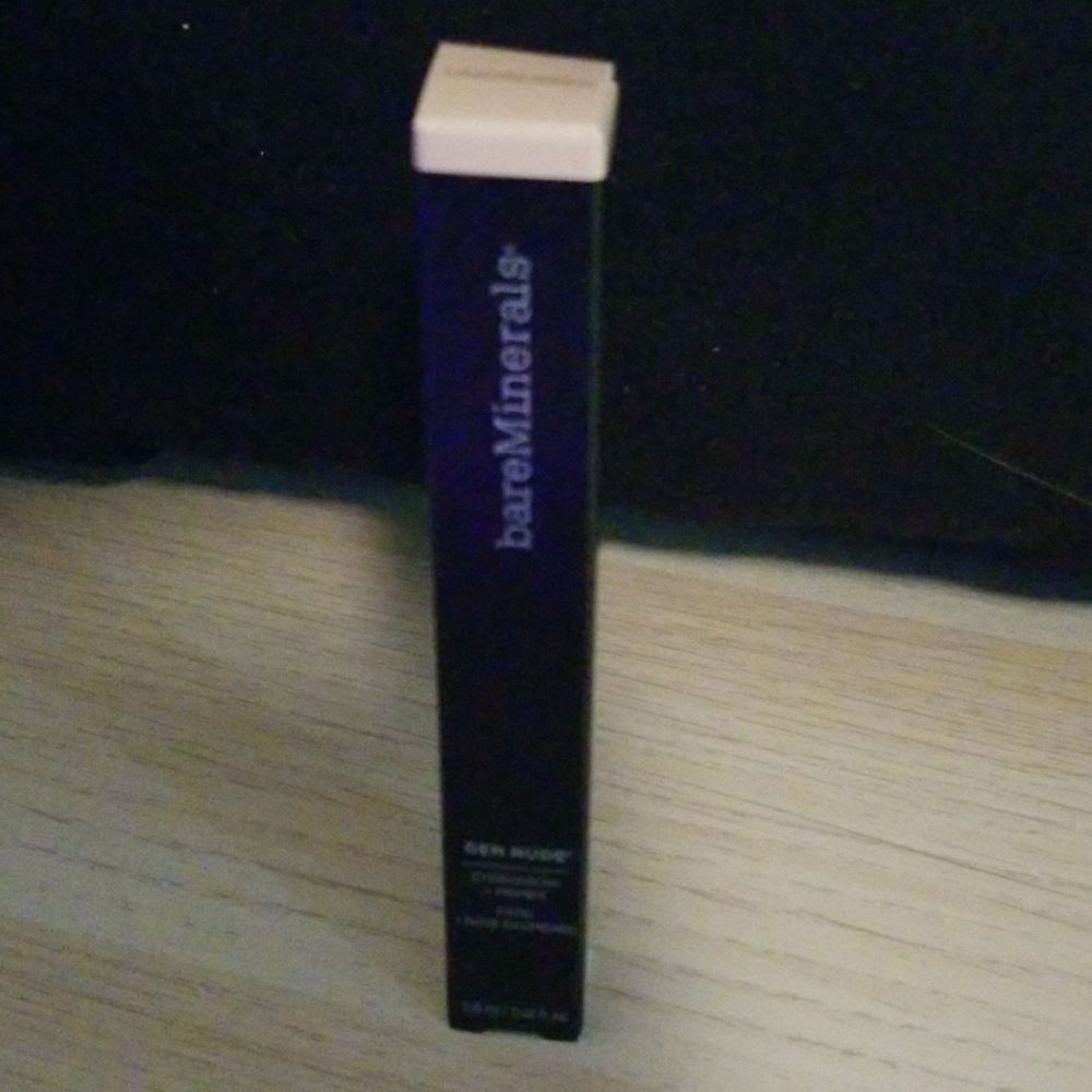 Gen Nude Eyeshadow & Primer Undressed bareMinerals